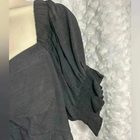 Nine West Women’s Twist Front Puff Sleeve Top - Picture 4 of 12